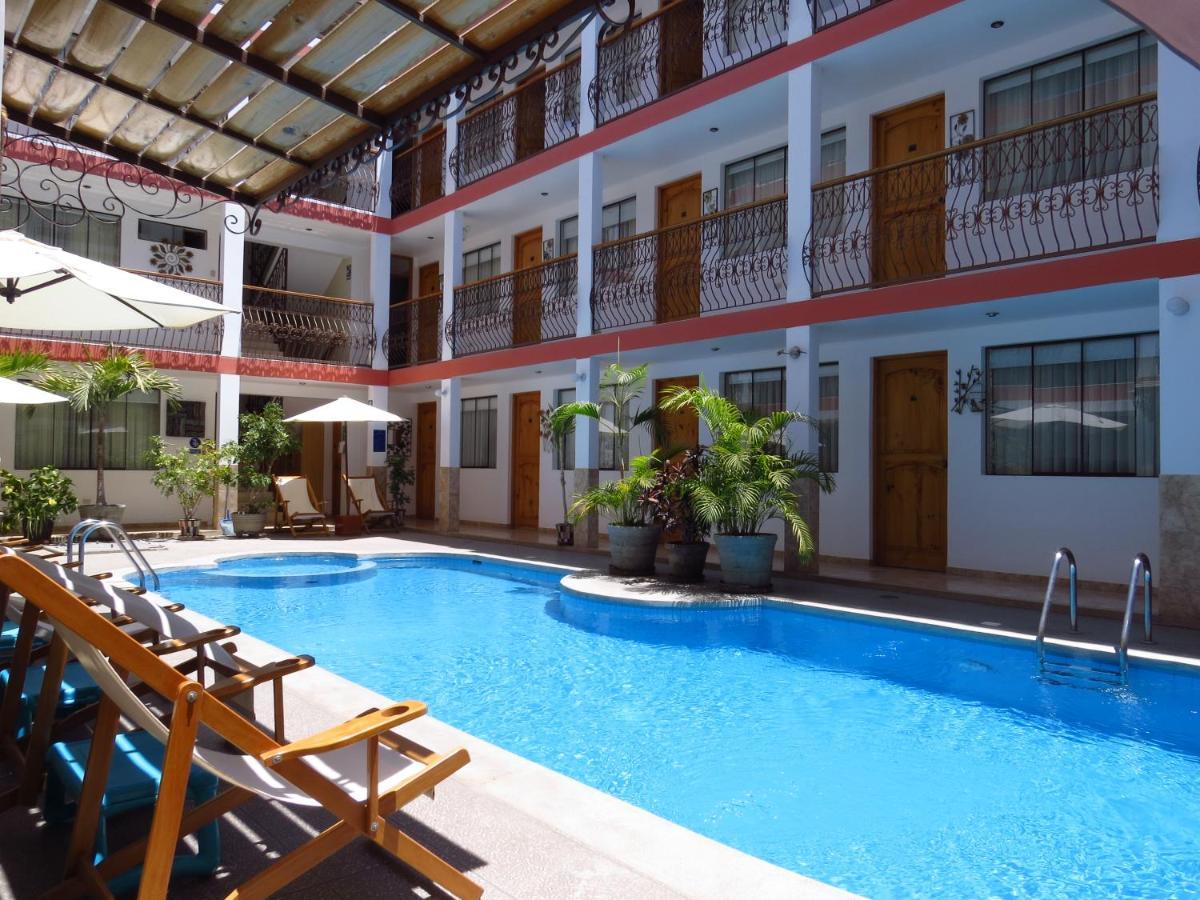 Hotel Las Flores Ica Esterno foto